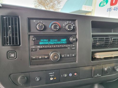 Used 2016 Chevrolet Express 2500 LS image 20