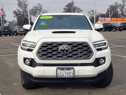 Used 2021 Toyota Tacoma TRD Sport w/ TRD Premium Sport Package image 2