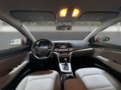 Used 2017 Hyundai Elantra SE FWD image 22