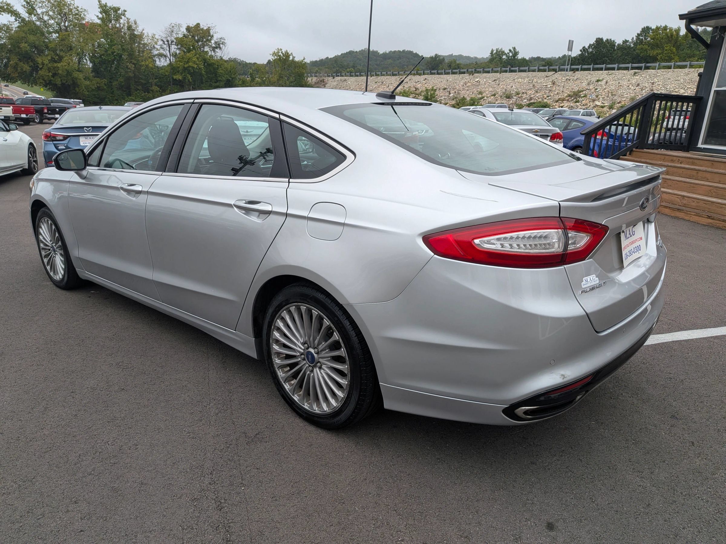 Used 2015 Ford Fusion Titanium FWD image 4