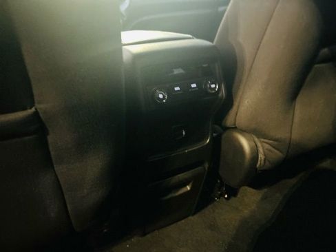 Used 2017 GMC Acadia SLE image 44