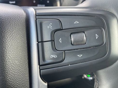 Used 2023 GMC Sierra 1500 SLE image 22