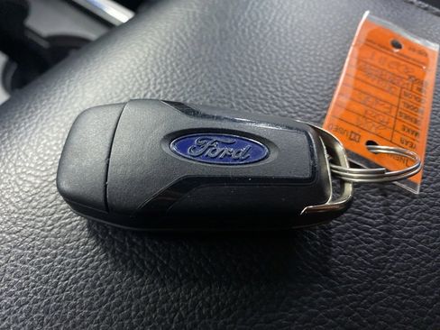 Used 2019 Ford F250 Lariat w/ Chrome Package image 37