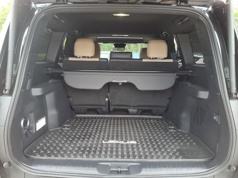 Used 2025 Lexus GX 550 AWD/4WD image 16