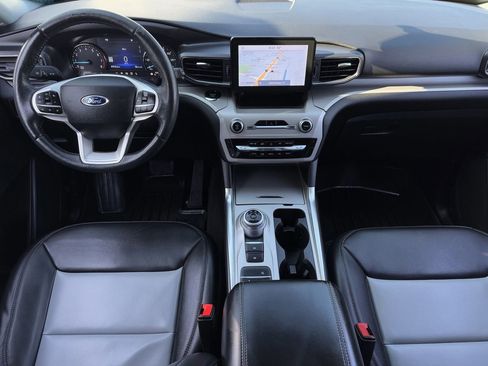 Certified 2023 Ford Explorer XLT w/ Equipment Group 202A image 11