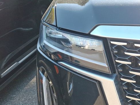 Used 2022 Cadillac Escalade Luxury w/ LPO, Floor Liner Package image 4