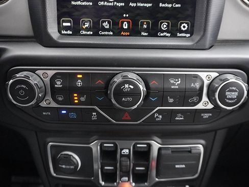 Used 2021 Jeep Wrangler Unlimited Sahara image 50