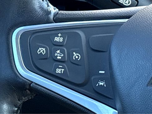 Used 2022 Chevrolet Equinox LT image 15