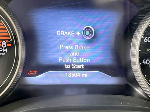 Used 2022 Jeep Cherokee Limited image 12