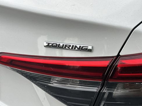 Used 2023 Honda Civic Touring image 7