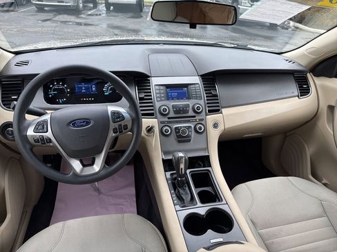 Used 2018 Ford Taurus SE image 19