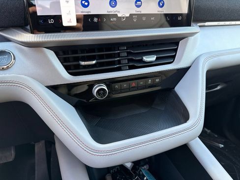 New 2026 Ford Explorer Active w/ Active Comfort Package AWD/4WD image 33