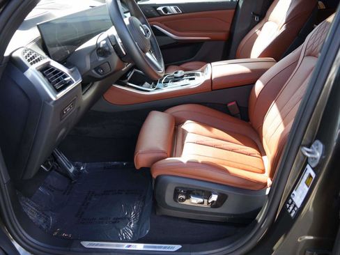 Used 2025 BMW X5 xDrive40i w/ Executive Package image 26