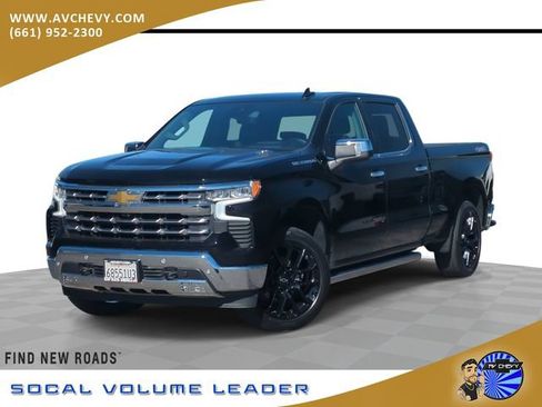Used 2023 Chevrolet Silverado 1500 LTZ w/ Technology Package AWD/4WD image 1