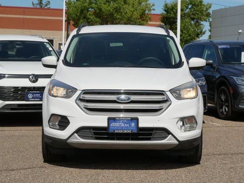 Used 2018 Ford Escape SE FWD image 2