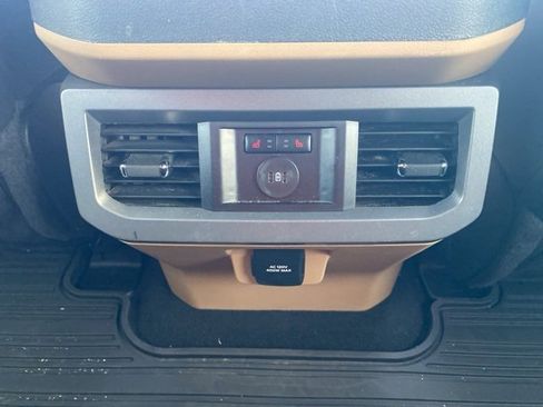Used 2025 Ford F250 Lariat w/ Lariat Ultimate Package image 12