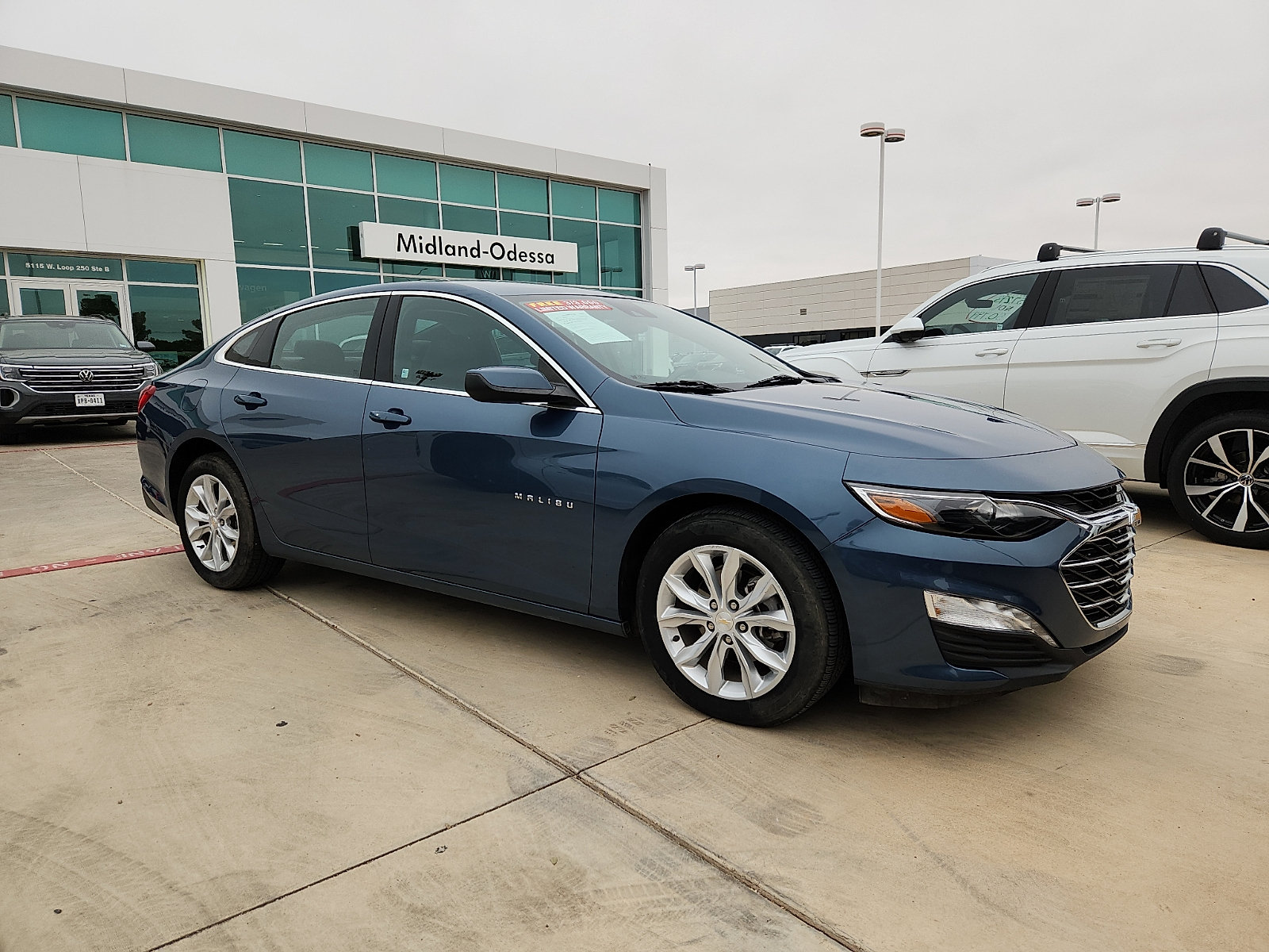 Used 2024 Chevrolet Malibu LT FWD image 6