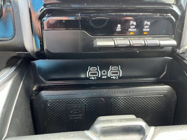 Used 2025 RAM 1500 Laramie AWD/4WD image 19
