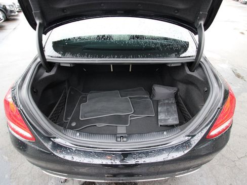 Used 2018 Mercedes-Benz C 300 Sedan image 30