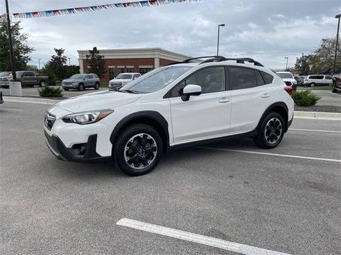 Used 2023 Subaru Crosstrek 2.0i Premium image 10