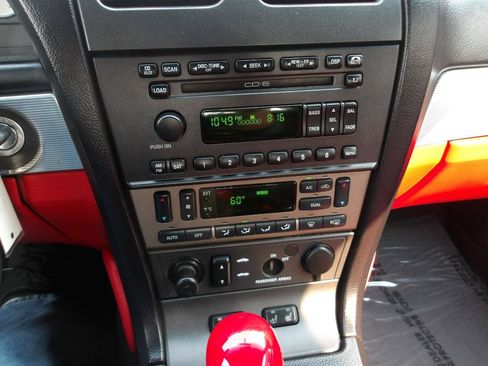 Used 2004 Ford Thunderbird RWD image 15