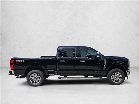 Used 2026 Ford F250 Lariat w/ Chrome Package AWD/4WD image 4