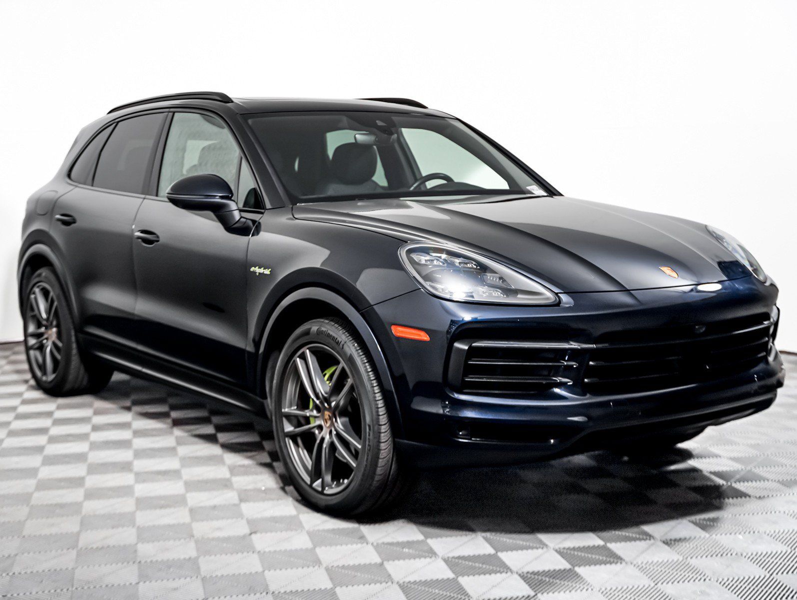 Certified 2022 Porsche Cayenne E-Hybrid AWD/4WD image 8