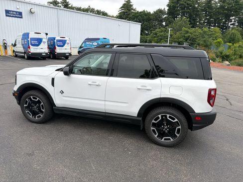 Used 2022 Ford Bronco Sport Outer Banks w/ Tech Package AWD/4WD image 8