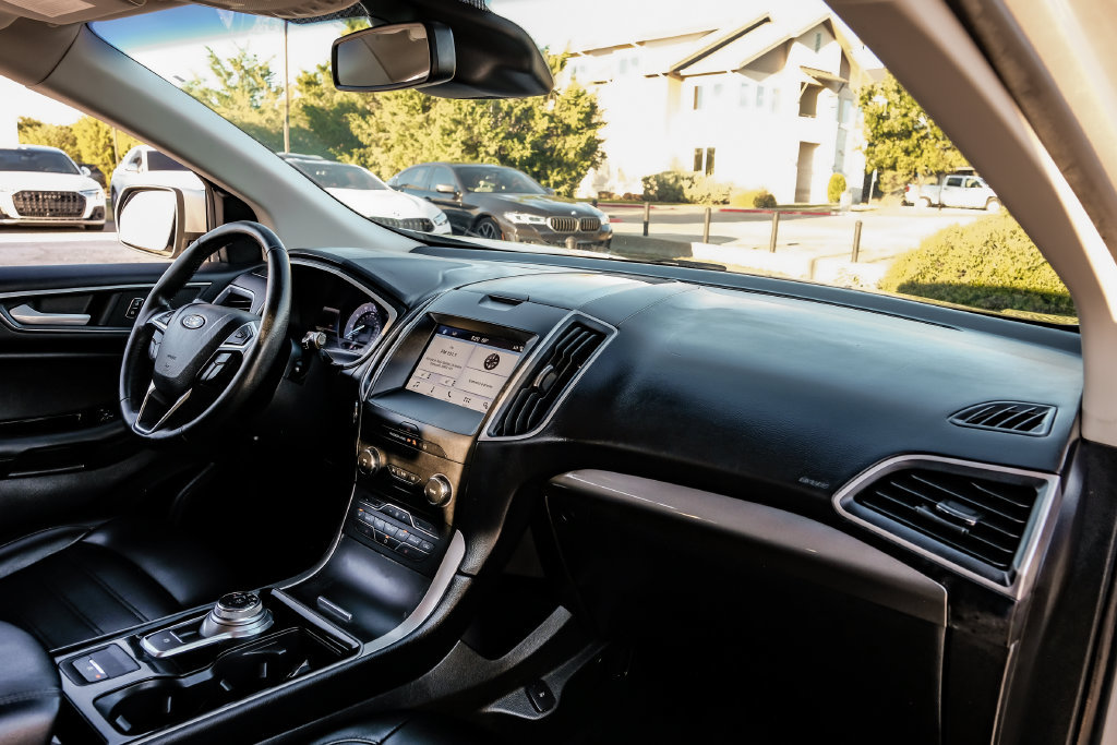 Used 2019 Ford Edge SEL w/ Equipment Group 201A FWD image 8