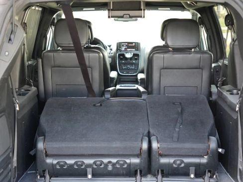 Used 2017 Dodge Grand Caravan GT FWD image 15