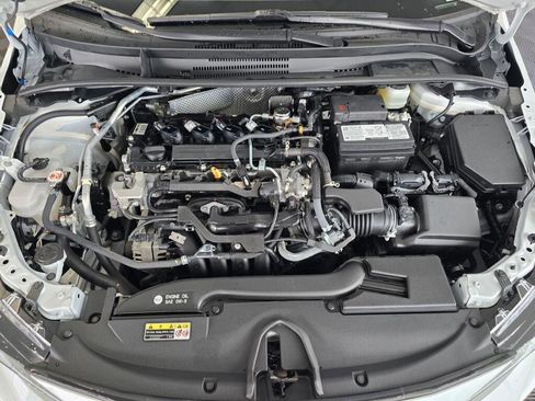 Used 2024 Toyota Corolla LE image 9