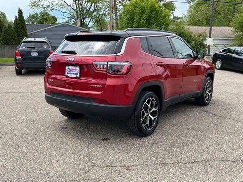 Used 2025 Jeep Compass Limited AWD/4WD image 5