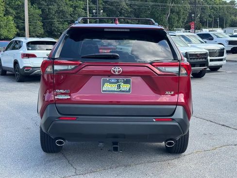 Used 2023 Toyota RAV4 XLE FWD image 4