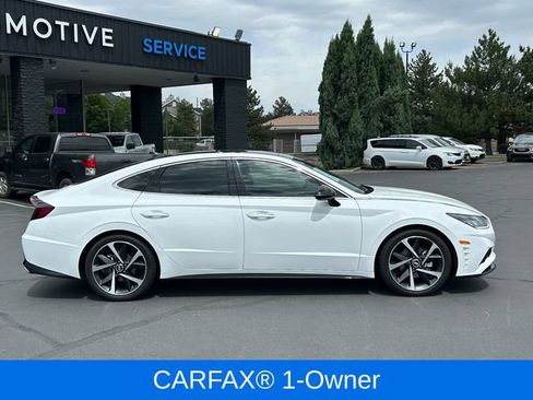 Used 2023 Hyundai Sonata SEL Plus FWD image 2