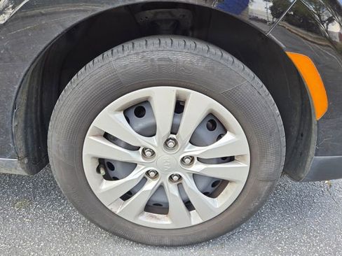 Used 2020 Kia Soul LX image 10