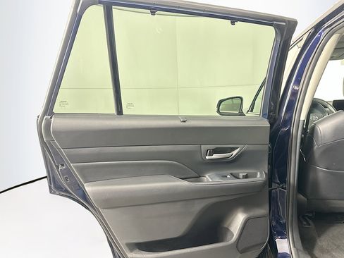 Used 2025 Toyota Grand Highlander FWD image 25