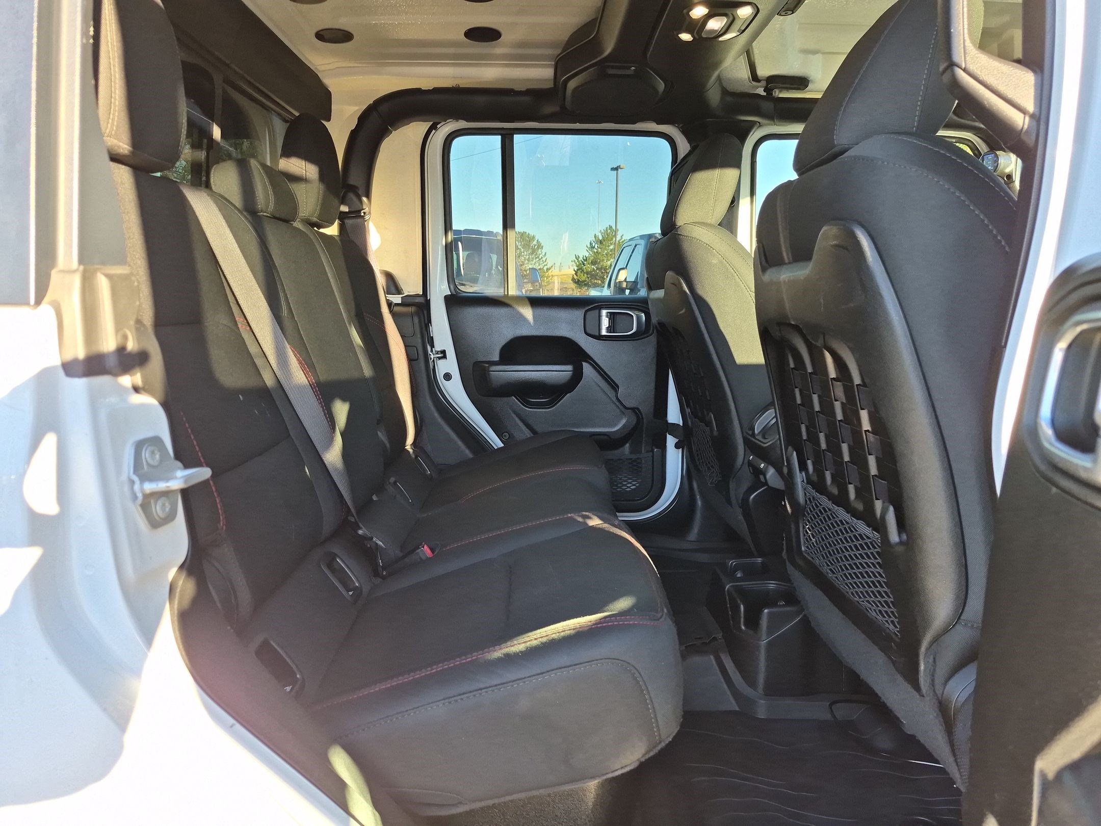 Used 2022 Jeep Gladiator Rubicon w/ LED Lighting Group AWD/4WD image 33
