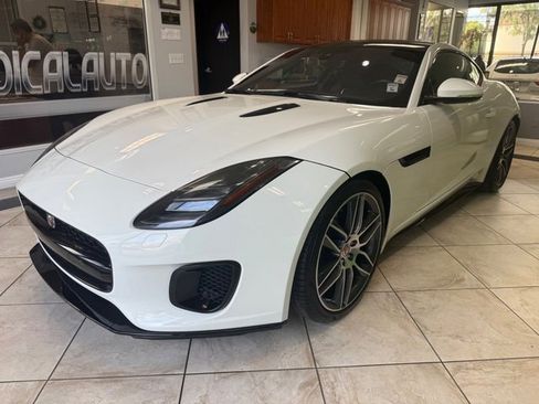 Used 2018 Jaguar F-TYPE R-Dynamic image 5