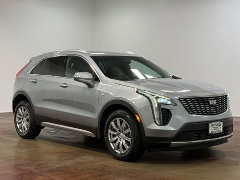 Used 2023 Cadillac XT4 Premium Luxury image 23