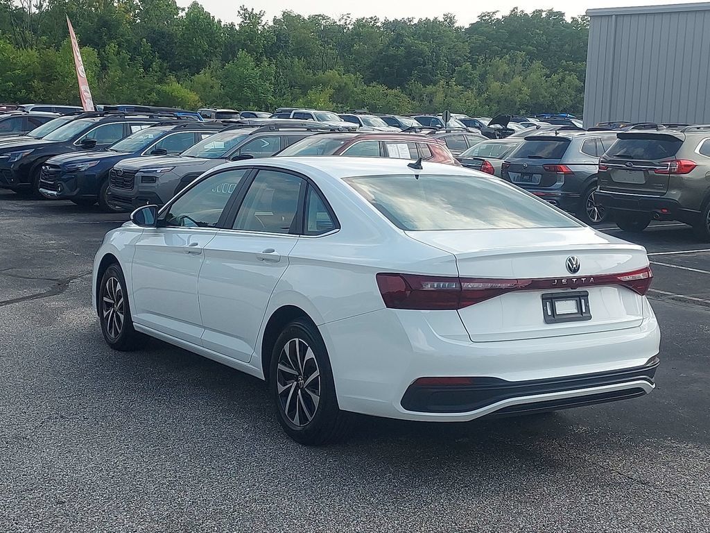Used 2025 Volkswagen Jetta S FWD image 5