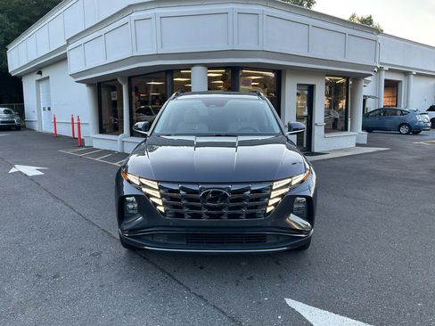 Used 2022 Hyundai Tucson Limited AWD/4WD image 2