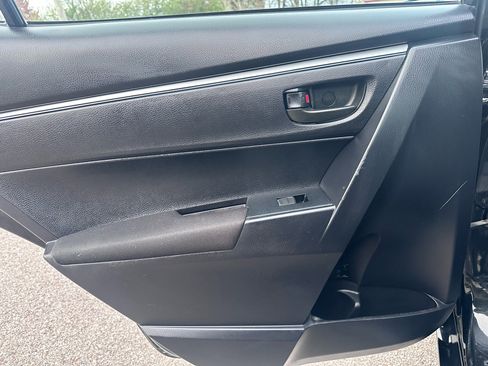 Used 2016 Toyota Corolla L image 10