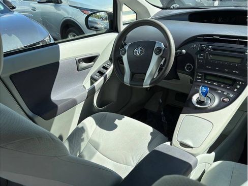 Used 2011 Toyota Prius Two FWD image 5