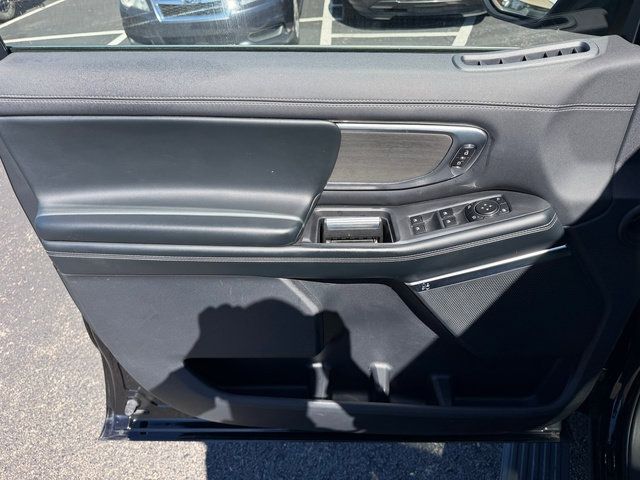 Used 2025 Ford Expedition Platinum AWD/4WD image 23