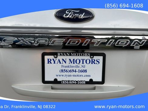 Used 2017 Ford Expedition Limited w/ Equipment Group 301A AWD/4WD image 34