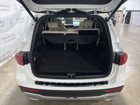 New 2026 Mercedes-Benz GLB 250 4MATIC image 7