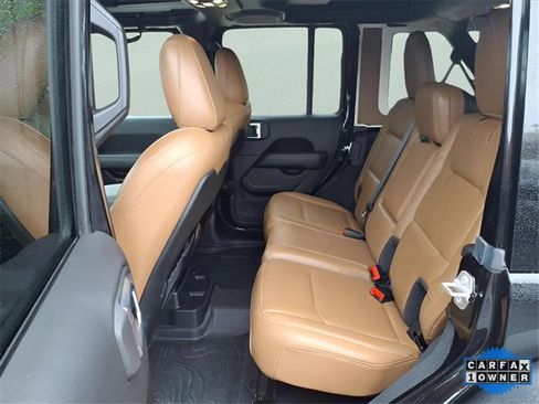 Used 2023 Jeep Wrangler Unlimited Rubicon w/ LED Lighting Group image 14