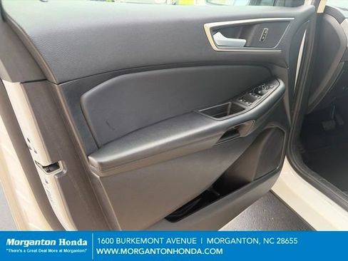 Used 2024 Ford Edge SEL AWD/4WD image 13