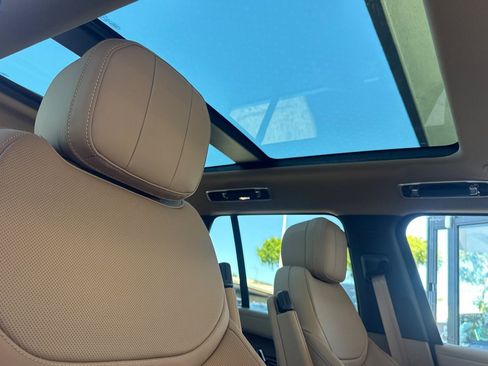 New 2026 Land Rover Range Rover SE AWD/4WD image 24