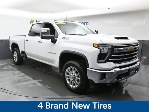 Certified 2025 Chevrolet Silverado 2500 LTZ w/ LTZ Convenience Package image 2